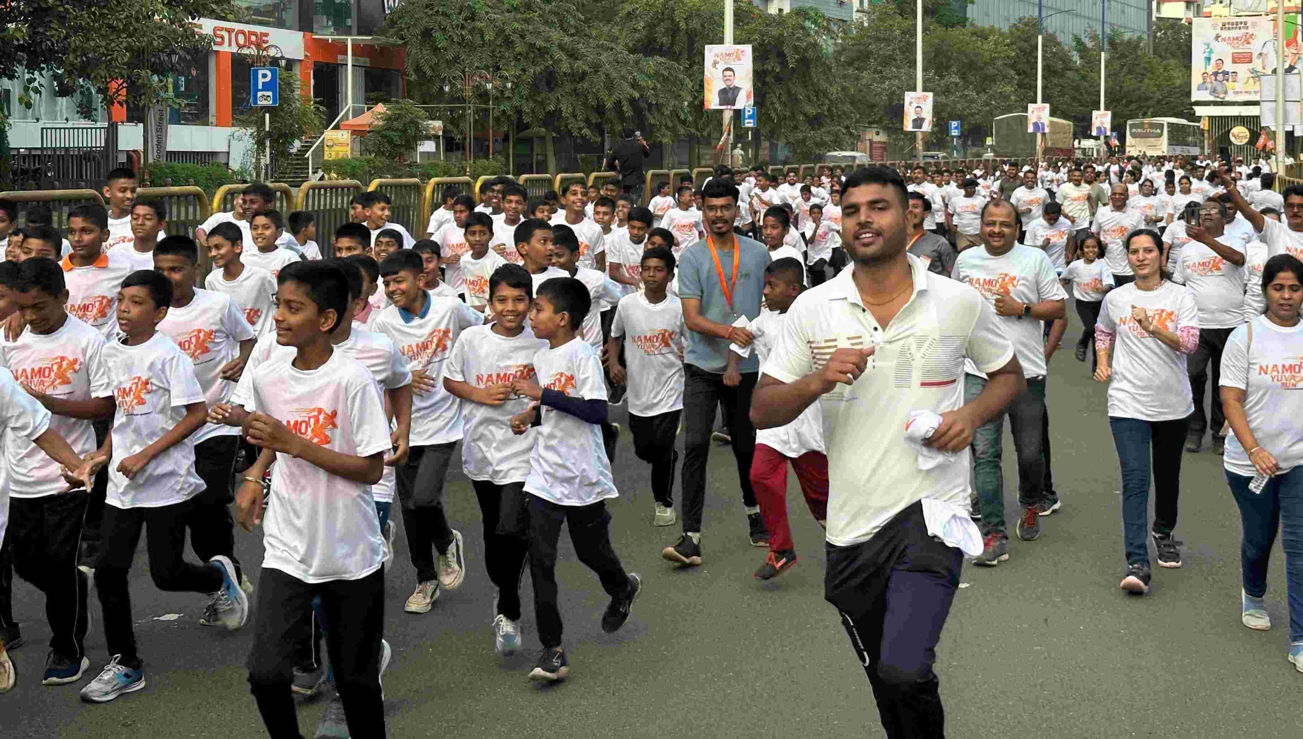 'नमो युवा रन' मॅरेथॉनला उत्स्फूर्त प्रतिसाद.. 