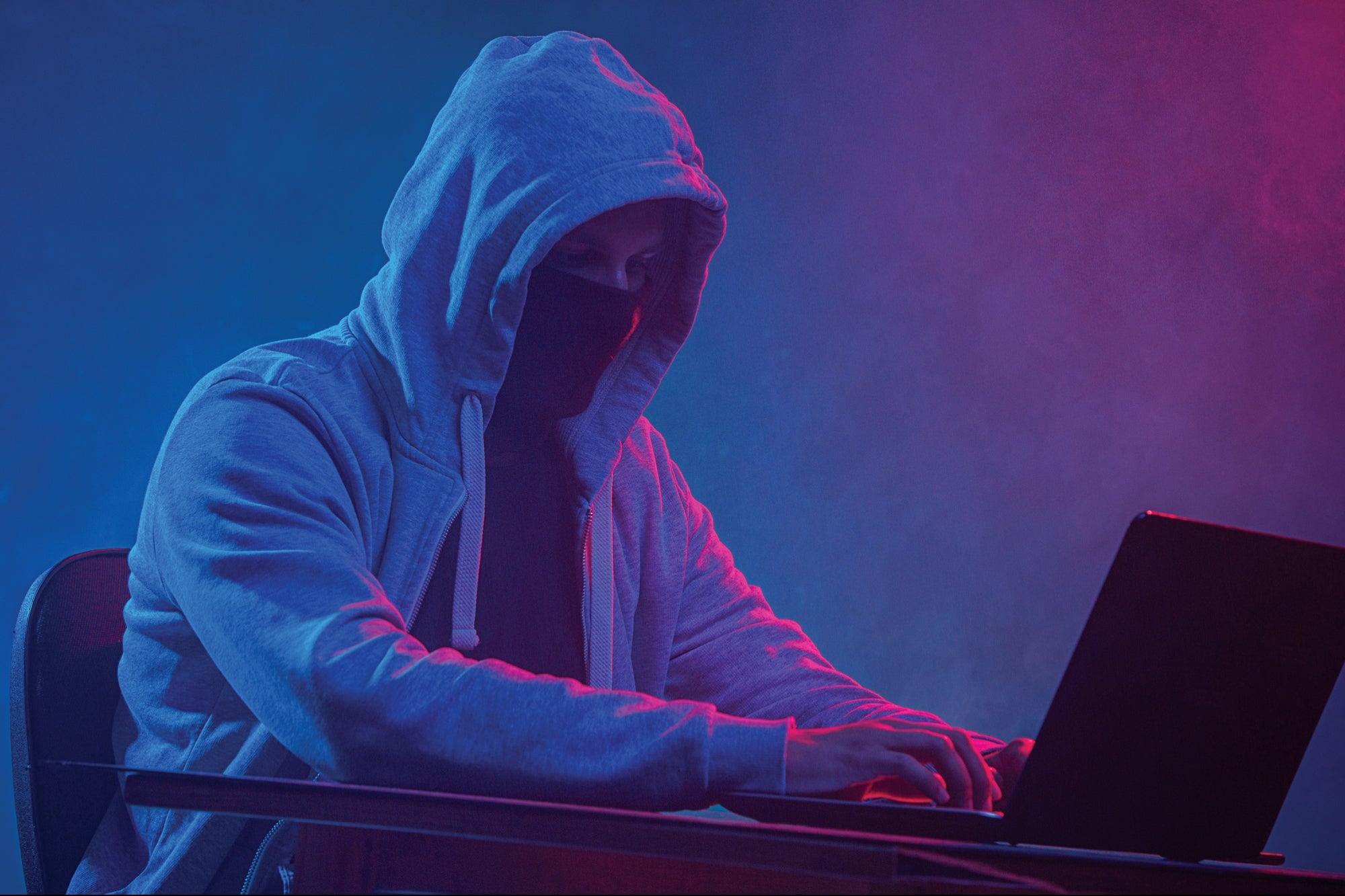 बनावट सीबीआय अधिकाऱ्याकडून पिंपरीतील ज्येष्ठ वकिलाला १.८० कोटींचा गंडा...