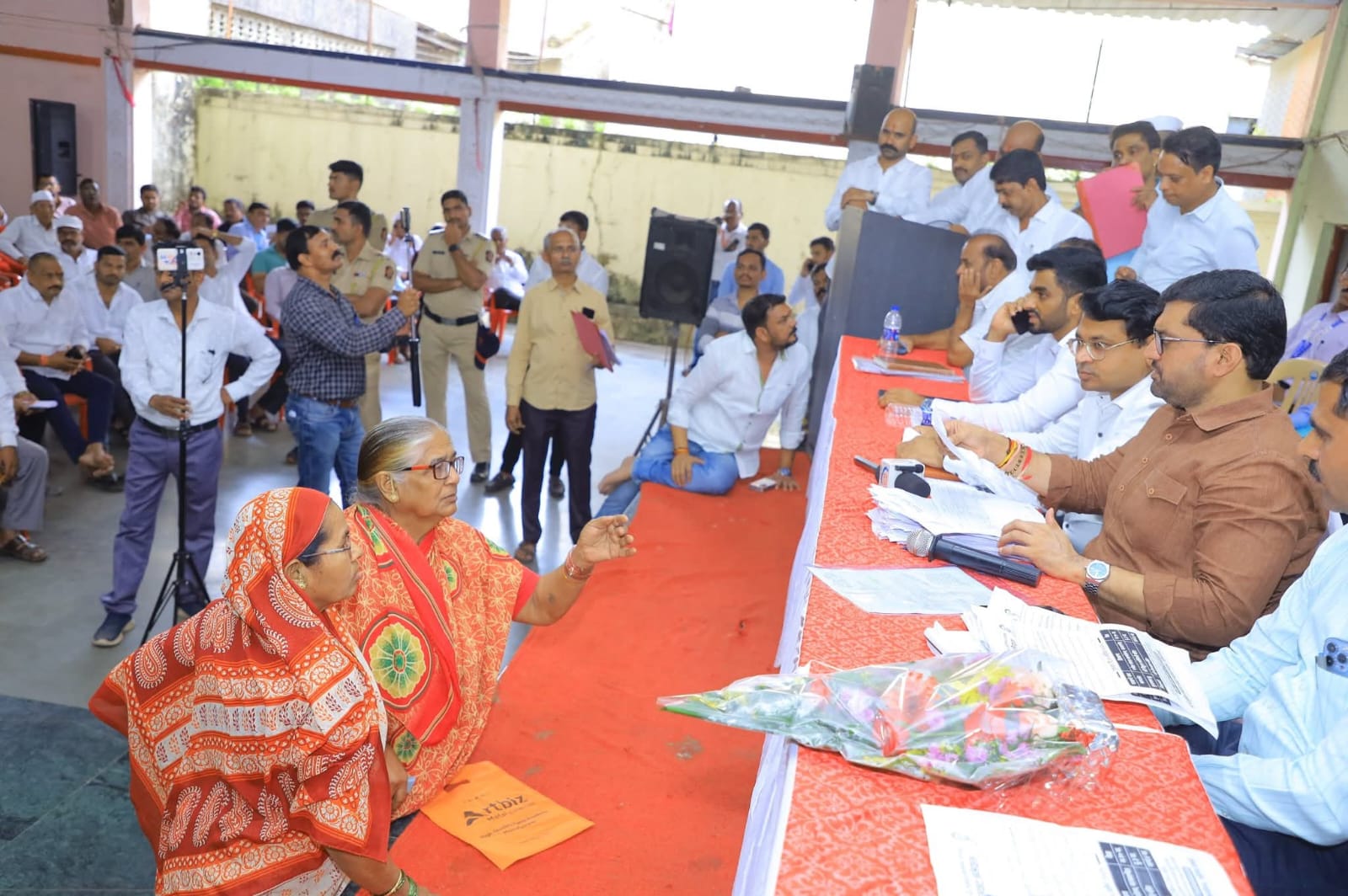 मावळ तालुक्यात आ. सुनील शेळके यांचा जनसंवादवर भर..