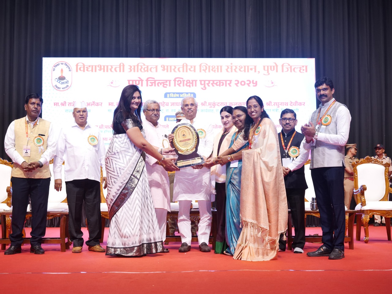 नॉव्हेल इंटरनॅशनल स्कूल ‘पुणे जिल्हा उत्कृष्ट शाळा पुरस्कार २०२५’ ने सन्मानीत...