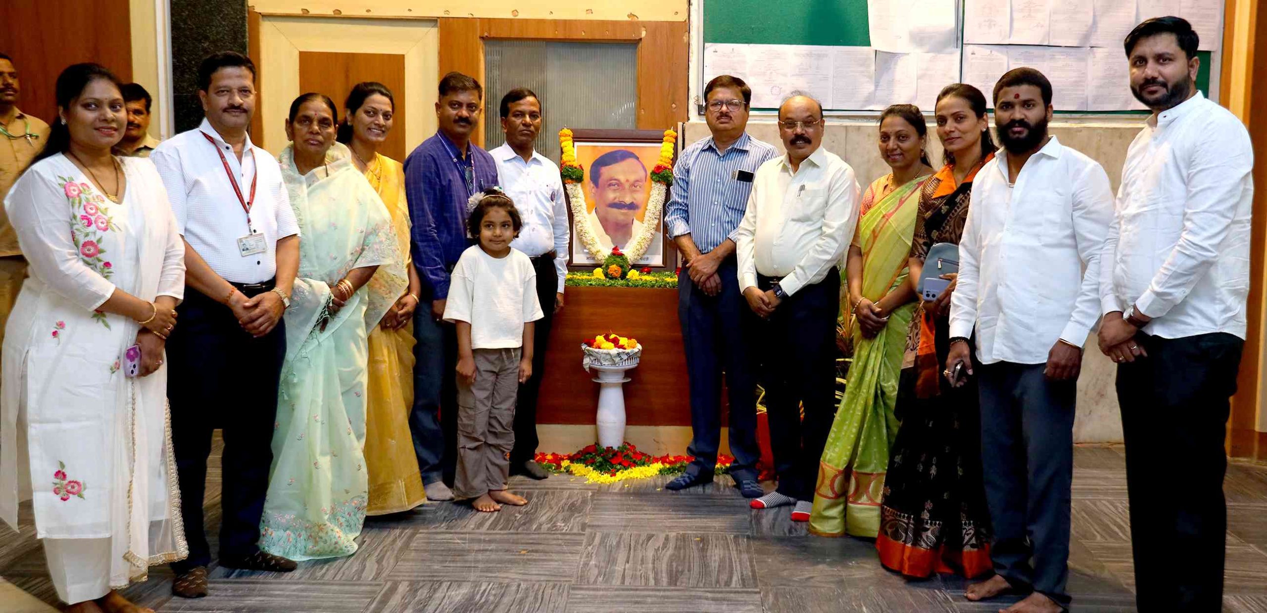 दिवंगत माजी महापौर मधुकर पवळे यांच्या पुण्यतिथीनिमित्त अभिवादन...