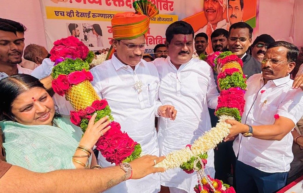 आ. जगताप यांचा वर्षपूर्ती व मा. नगरसेवक बाबासाहेब त्रिभुवन यांचा वाढदिवस सोहळा उत्साहात साजरा..