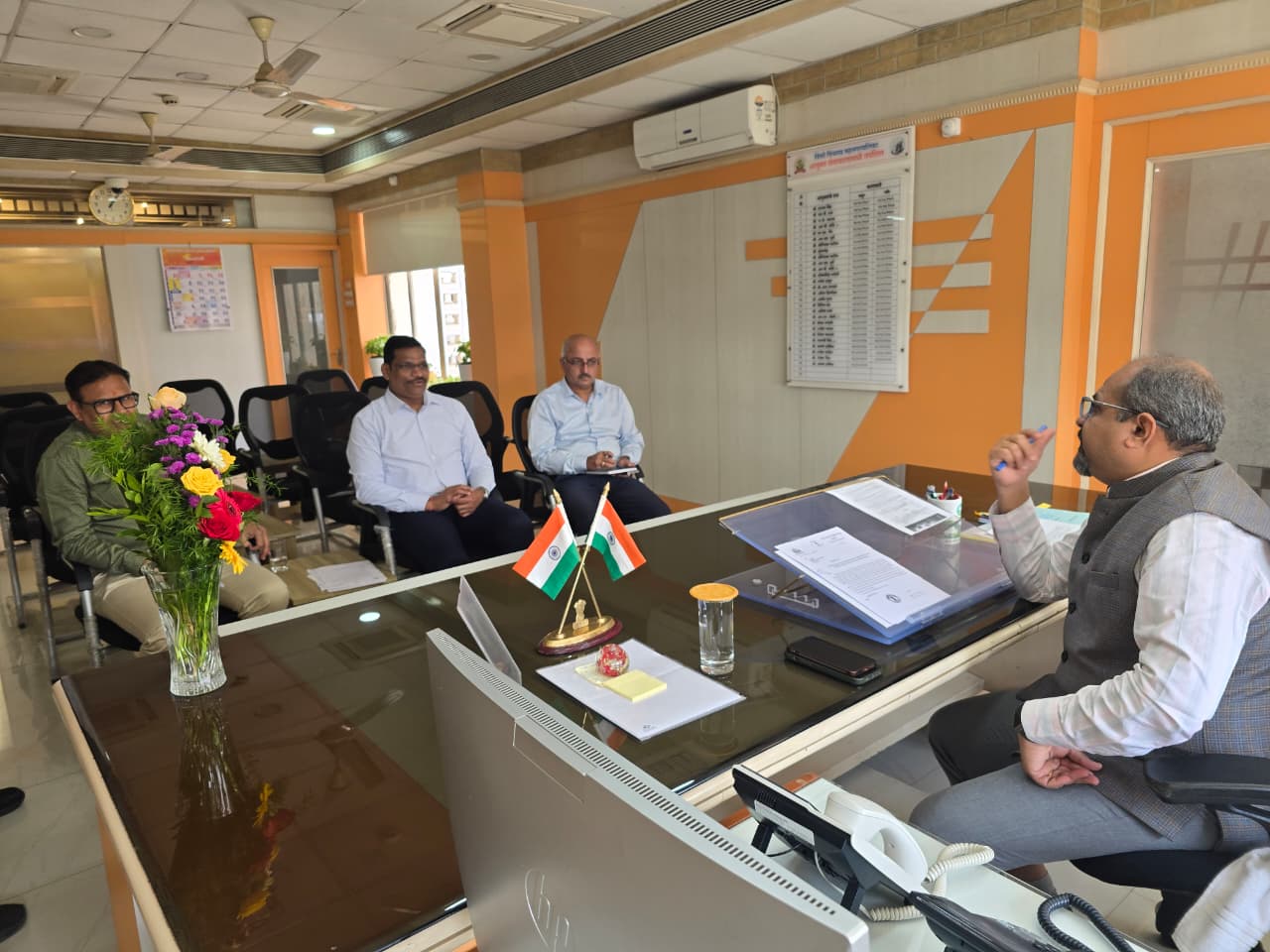 आ. शंकर जगतापांनी घेतली विकासकामांच्या पार्श्वभूमीवर महापालिका आयुक्तांची भेट..