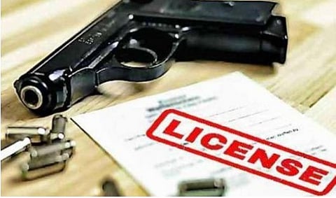 शस्त्राचा गैरवापर करणाऱ्यांवर पोलिस आयुक्तांची कठोर कारवाई..