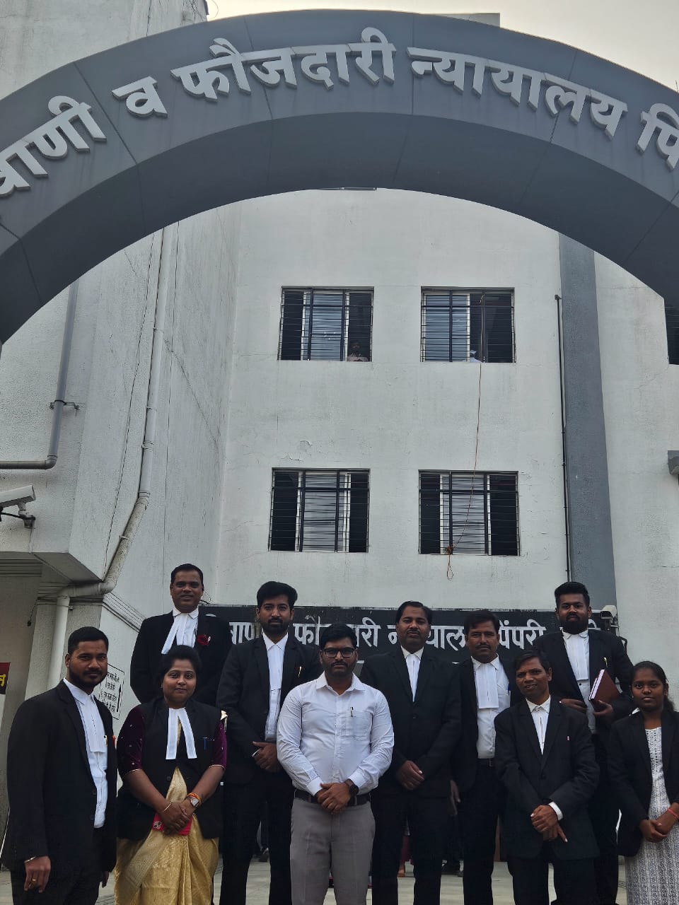 पिंपरी न्यायालयाच्या आवारात राष्ट्रीय वकील दिवस उत्साहात साजरा...