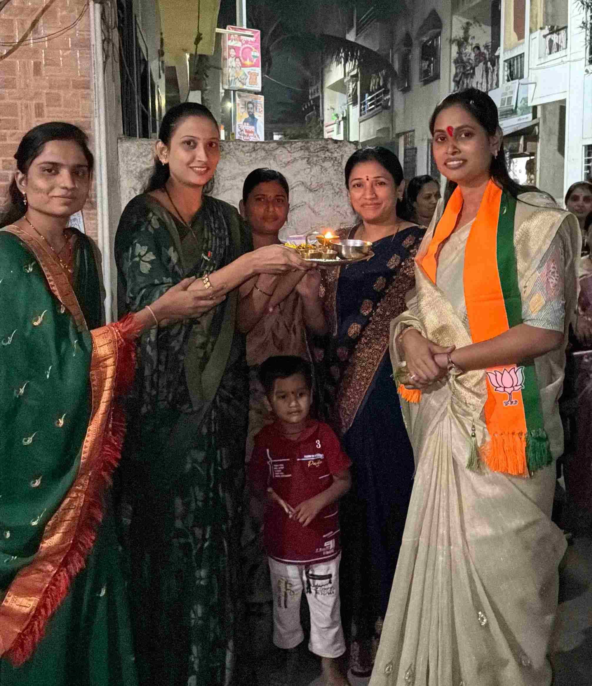 चिखली-मोरेवस्तीसह परिसरात रुपालीताई पांडाभाऊ साने यांचा प्रचार जोमात..