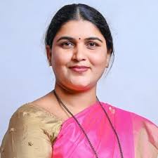 शिक्षण समितीच्या माजी सभापती मनीषा पवार यांना निवडणूक लढविण्यास बंदी?...