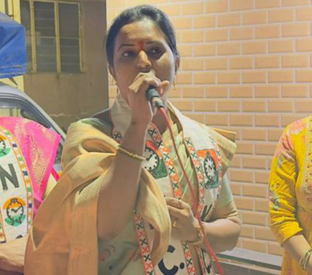 'अश्विनी चंद्रकांत तापकीर' या निवडून येणार आणि प्रभागात परिवर्तन घडविणार..