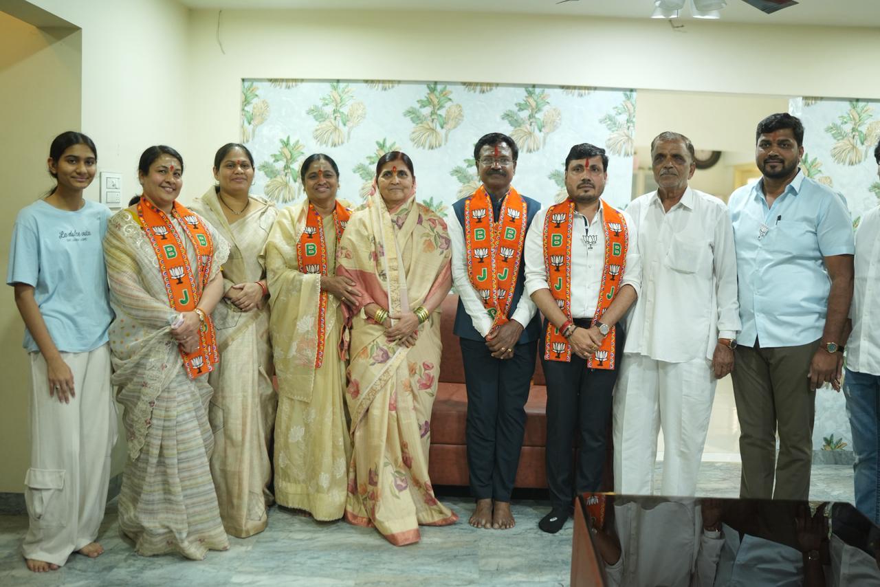 प्रभाग २८ मध्ये डॉ. कुंदाताई संजय भिसेंना मतदारांचा सकारात्मक प्रतिसाद.. 