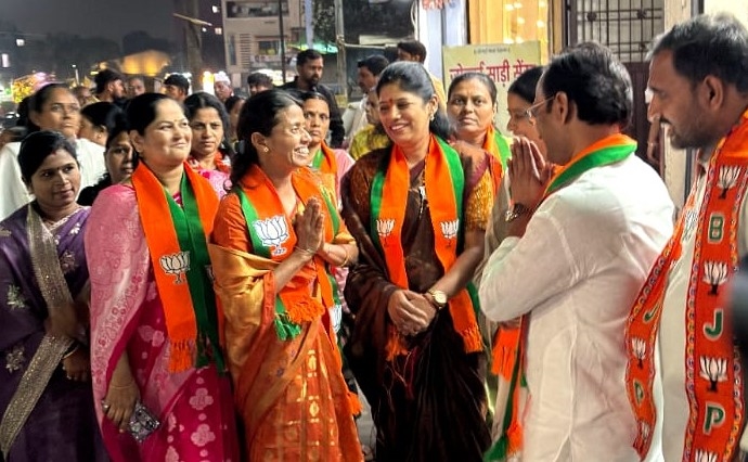 'मतदारांच्या विश्वासाच्या बळावर काळेवाडीला आदर्श बनवू' - कोमलताई सचिन काळे..