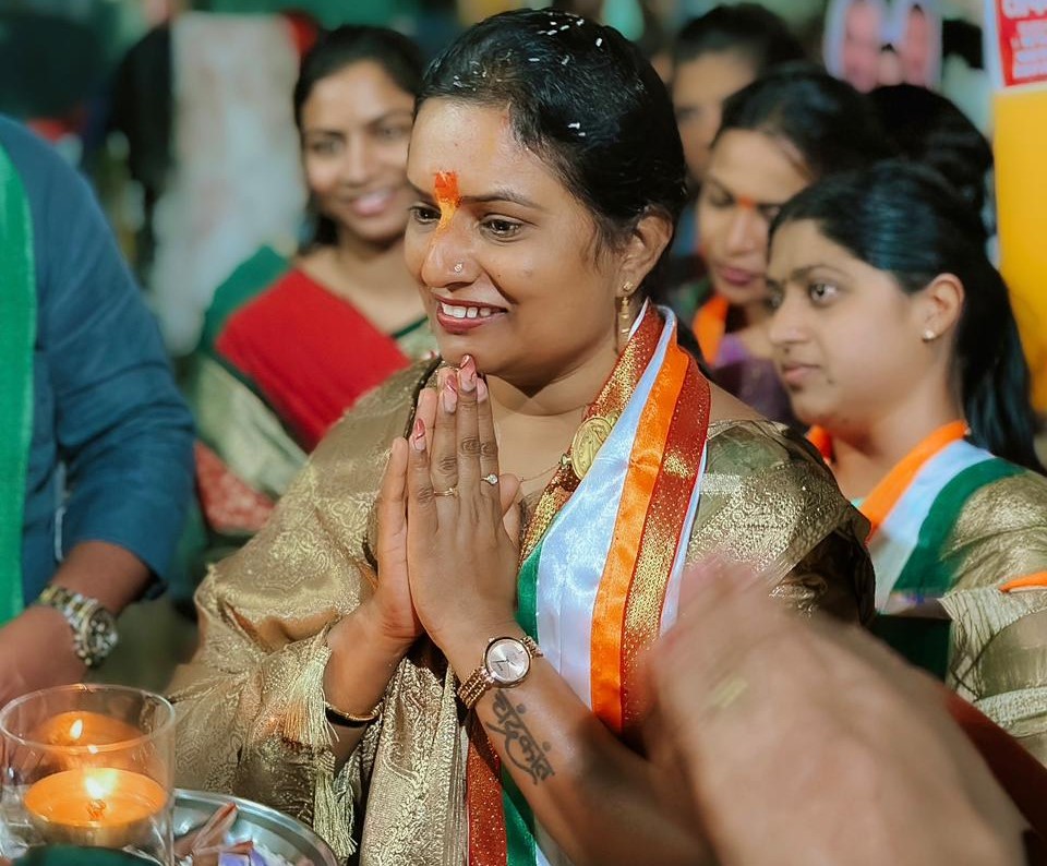 राष्ट्रवादीच्या अश्विनीताई चंद्रकांत तापकीर यांचा प्रचार प्रभावी..