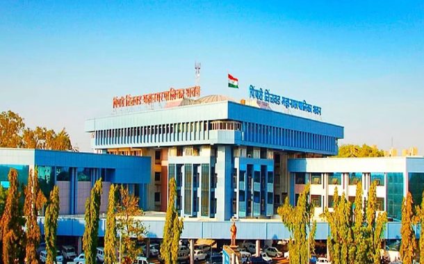 स्वीकृत सदस्यपदावर केवळ राजकीय व्यक्तींचा हक्क नसावा..