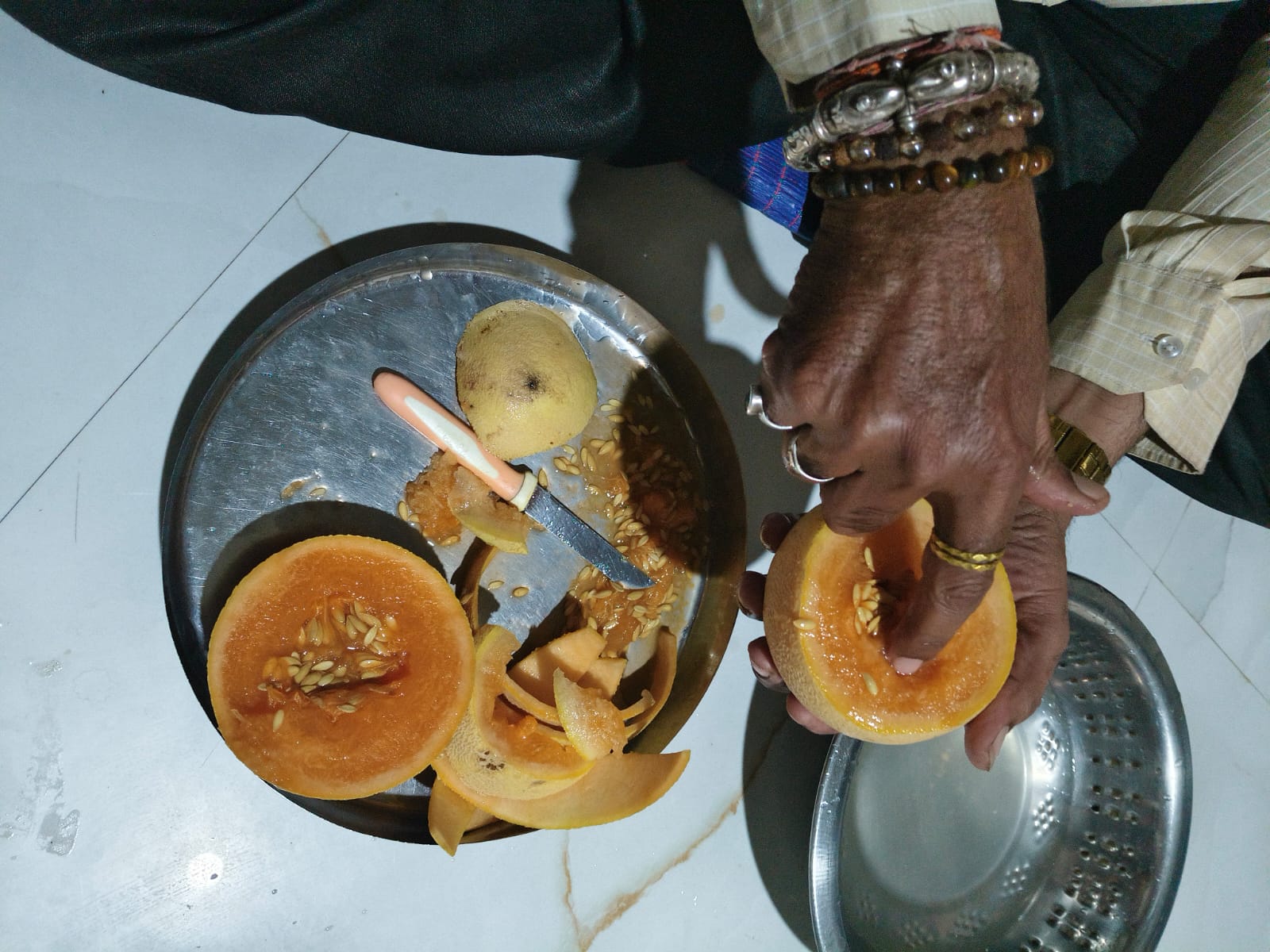 पिंपरी मार्केटमध्ये औषध वापरून पिकविलेल्या फळांची विक्री?..