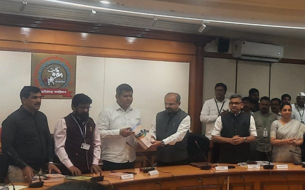 पिंपरी-चिंचवड महानगरपालिकेच अंदाजपत्रक स्थायी समितीपुढे सादर..