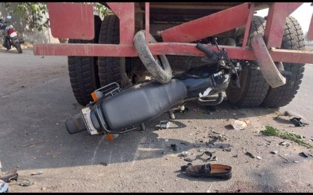 इंद्रायणीनगरात नो-पार्किंग झोनमध्ये उभ्या असणाऱ्या ट्रकमुळे तरुणाने गमावला जीव....