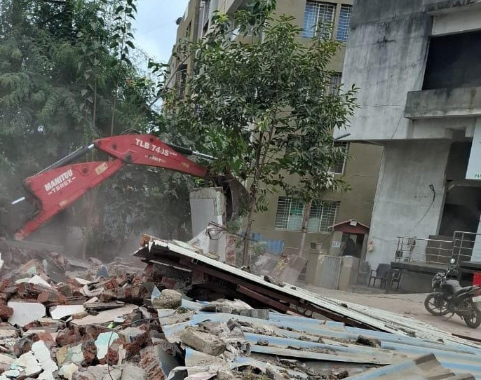 निवडणूक काळात पालिकेच्या अतिक्रमण विभागाकडून कारवाईचा दिखावा?..