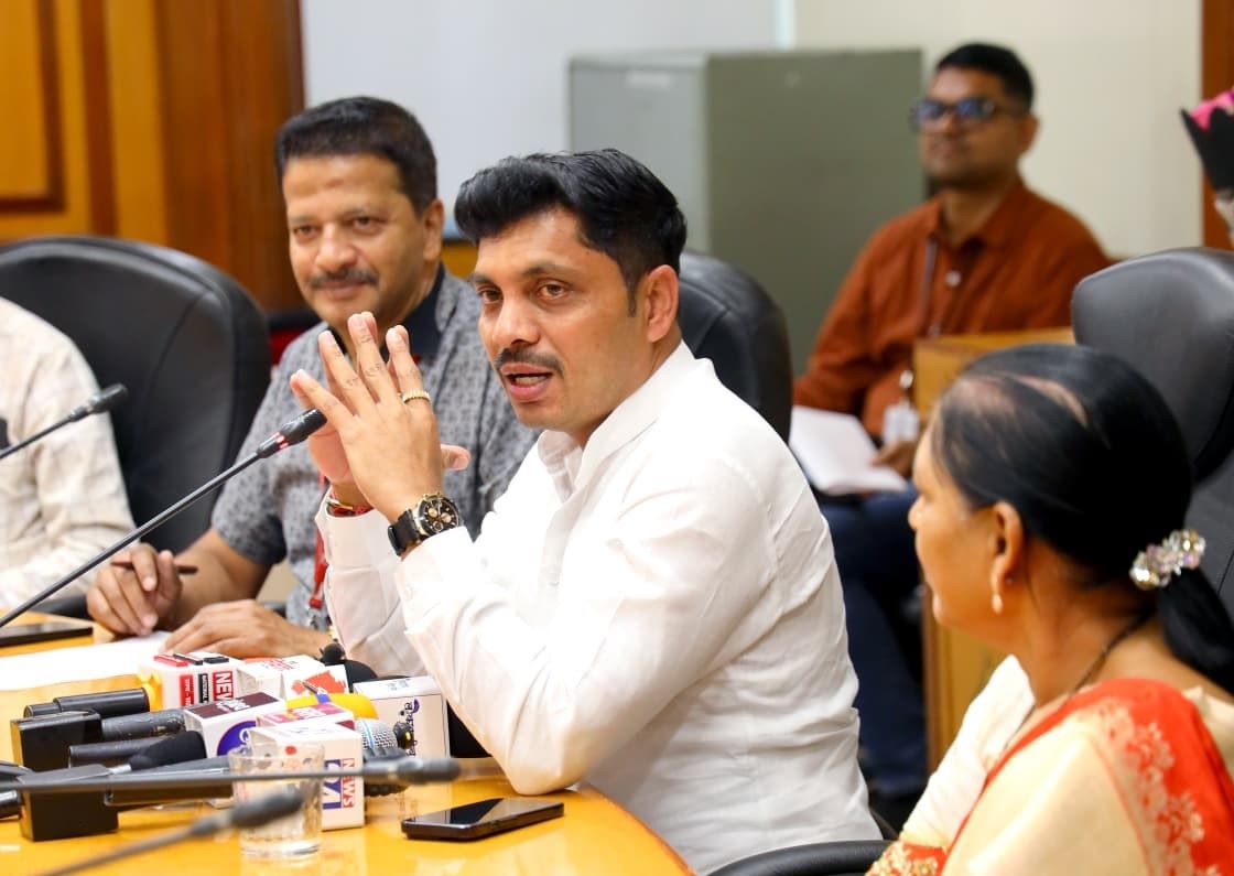 महापौर रवि लांडगे यांच्या कार्यकाळाला एक महिना पूर्ण...