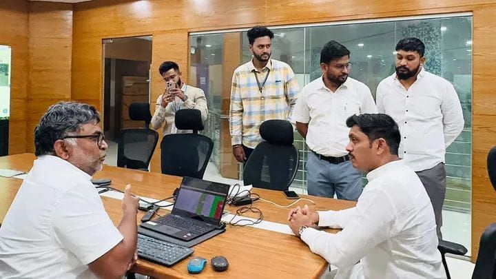 निगडी येथील इंटिग्रेटेड कमांड अँड कंट्रोल सेंटरला महापौरांची भेट...