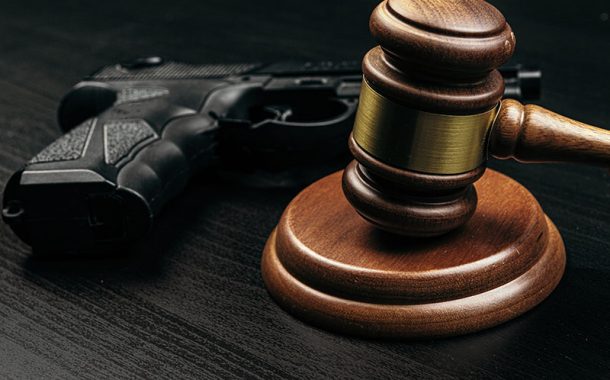 बंदी आदेश असूनही पिस्तूल सापडतेय..