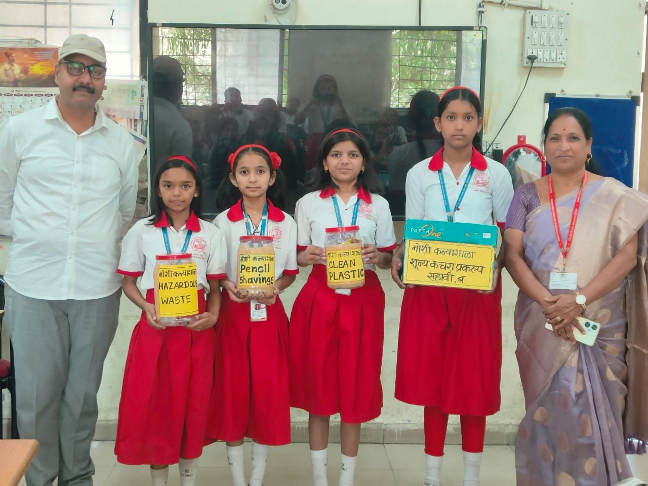 मोशीत विद्यार्थिनींच्या पुढाकारातून साकारला ‘शून्य कचरा’ वर्ग!...