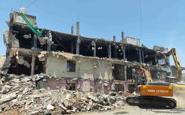 अनधिकृत बांधकामे व अतिक्रमणांविरोधात कारवाई अधिक सक्त करा - आयुक्त डॉ. सूर्यवंशी...