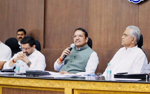 शिवसेना खासदार श्रीरंग बारणे यांच्या अधिकाऱ्यांना सूचना