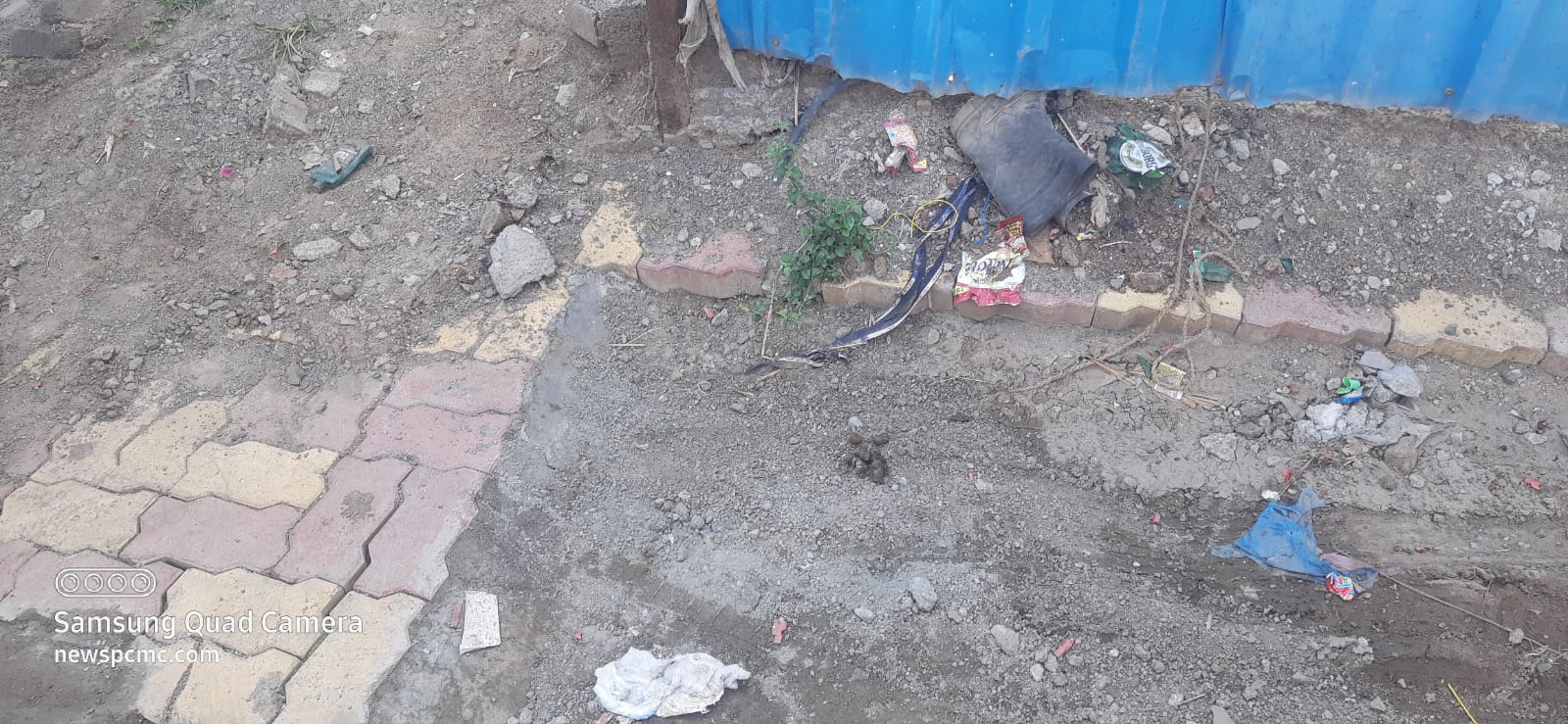 काळेवाडीत दर्जाहीन काम करून ठेकेदाराने काढला पळ..
