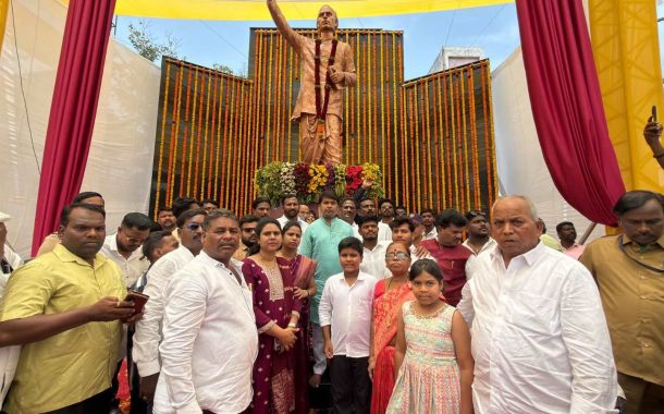 अण्णाभाऊ साठे यांच्या पूर्णाकृती पुतळ्याचे साताऱ्यात अनावरण..