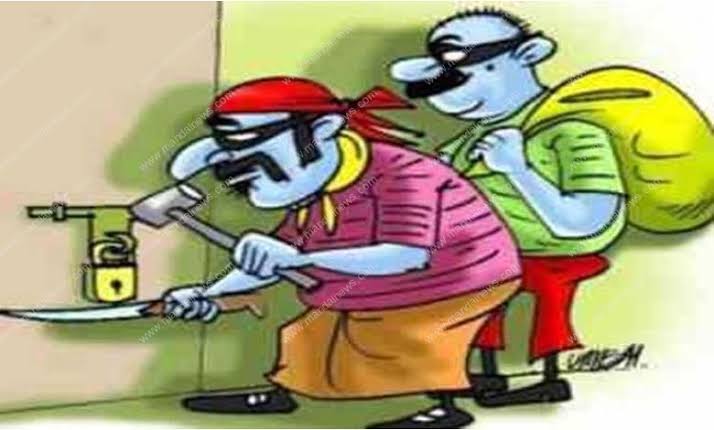 रावेतमध्ये भरदिवसा घरफोडी..