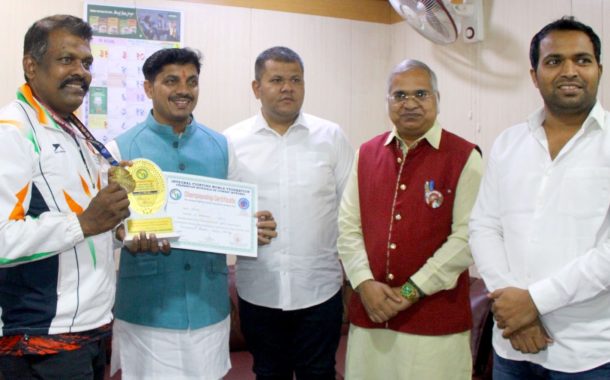 किंग मार्शल आर्ट्स संस्थेच्या खेळाडूंचा महापौर कार्यालयात गौरव...