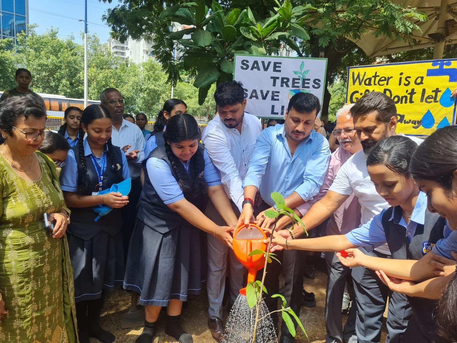 पर्यावरणाचे रक्षण ही प्रत्येकाची सामूहिक जबाबदारी - अनिताताई संदीप काटे..