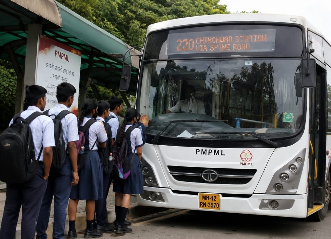 पाचवी ते बारावीच्या विद्यार्थ्यांना मोफत पीएमपीएमएल बस पास द्या..