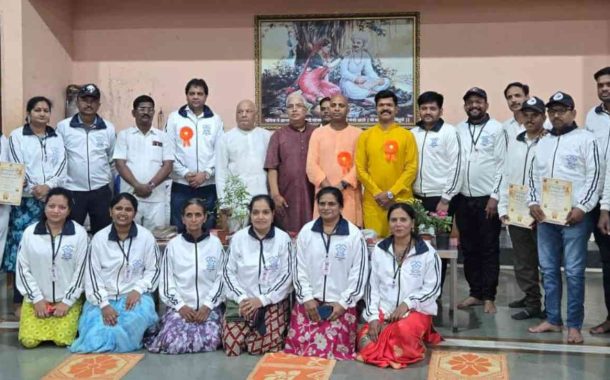 विशेष पोलीस अधिकाऱ्यांचा सन्मान..