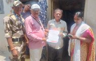 सेवा कर भरण्यात झोपडपट्टीवासीयांचा पुढाकार...