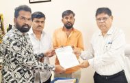 स्पाईन रोडलगत भीमशक्तीनगरमध्ये लोंबकळणाऱ्या विद्युत तारांचा धोका...