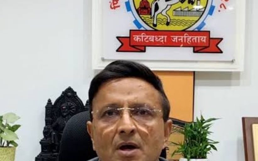 महापालिका आयुक्तांना नोटीस...