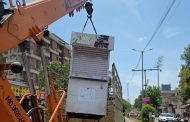शाळा व महाविद्यालय परिसरातील अनधिकृत टपऱ्यांवर महापालिकेची कारवाई...