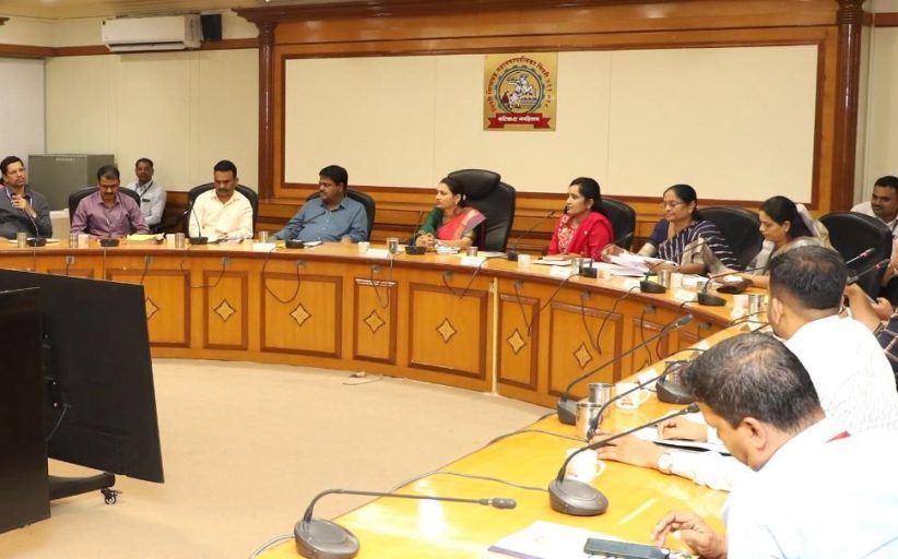 सुरक्षा रखवालदार यांना सुरक्षा निरीक्षक पदावर पदोन्नती देण्याबाबत विधी समितीचा ठराव...