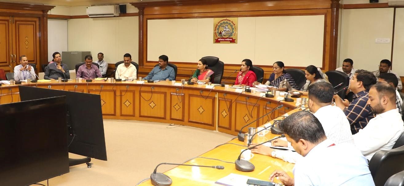 सुरक्षा रखवालदार यांना सुरक्षा निरीक्षक पदावर पदोन्नती देण्याबाबत विधी समितीचा ठराव...