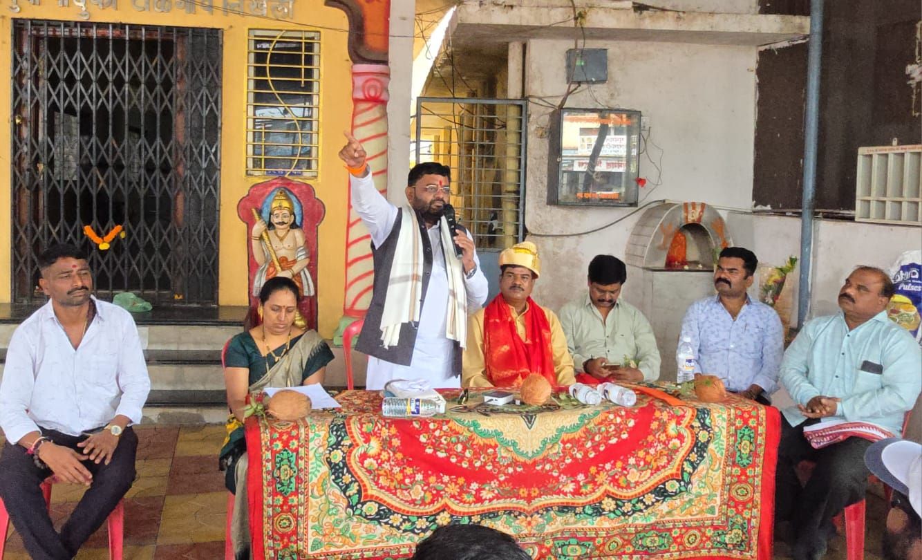 प्रवासी हेच आमचे दैवत आहे - डॉ बाबा कांबळे...