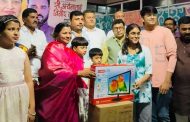 वाढदिवसानिमित्त गुणवंत विद्यार्थ्यांचा गौरव...