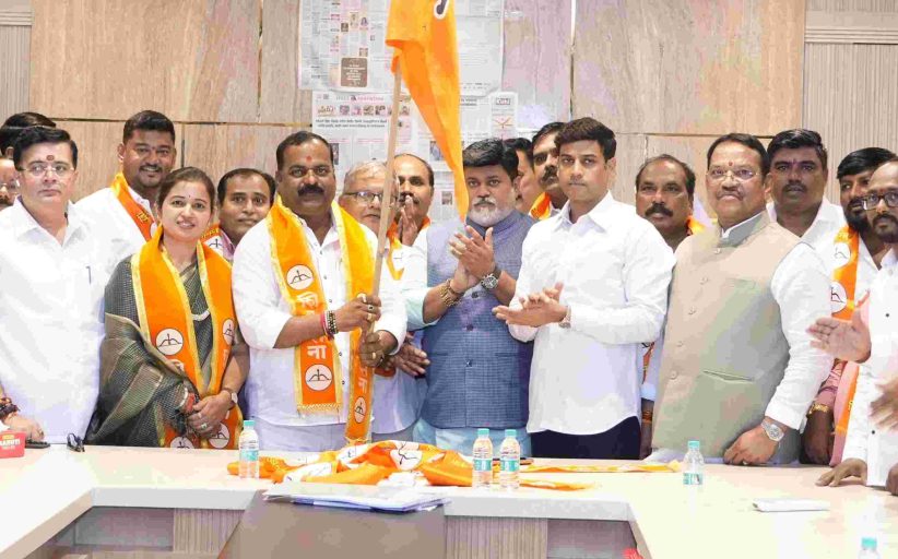 चिंचवड विधानसभा प्रमुख हरेश नखाते यांचा शिवसेनेत जाहीर प्रवेश...