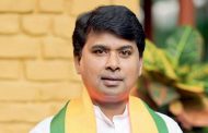 राज्यातील बेकायदेशीर वृक्षतोडीचा मुद्दा विधान परिषदेत; आमदार अमित गोरखे यांच्या तारांकित प्रश्नावर वनमंत्री गणेश नाईक यांनी दिली महत्त्वपूर्ण माहिती...