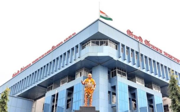 पालिकेच्या त्या कर्मचाऱ्याकडून शिक्षिकेसोबत गैरवर्तन...