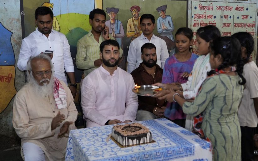 विविध सामाजिक उपक्रमांनी शिवसेना गटनेते विश्वजीत बारणे यांचा वाढदिवस उत्साहात साजरा...