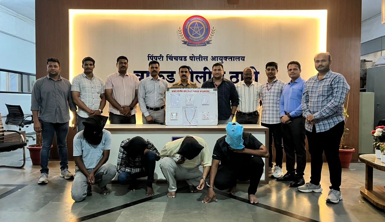 घरफोडीचे ५ गुन्हे उघड; ४ आरोपींच्या आवळल्या मुसक्या...