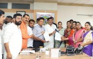 मोशी दुर्घटनेनंतर ग्रामस्थांच्या मागण्यांवर महापौर व आयुक्तांसोबत बैठक...