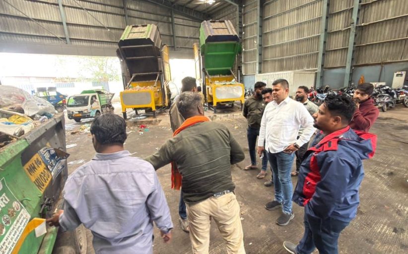 काळेवाडी कचरा संकलन केंद्राची स्थायी समिती सभापती अभिषेक बारणे यांच्याकडून पाहणी...