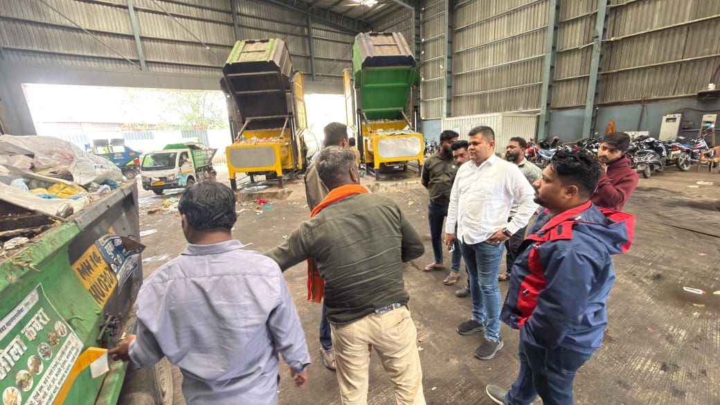 काळेवाडी कचरा संकलन केंद्राची स्थायी समिती सभापती अभिषेक बारणे यांच्याकडून पाहणी...