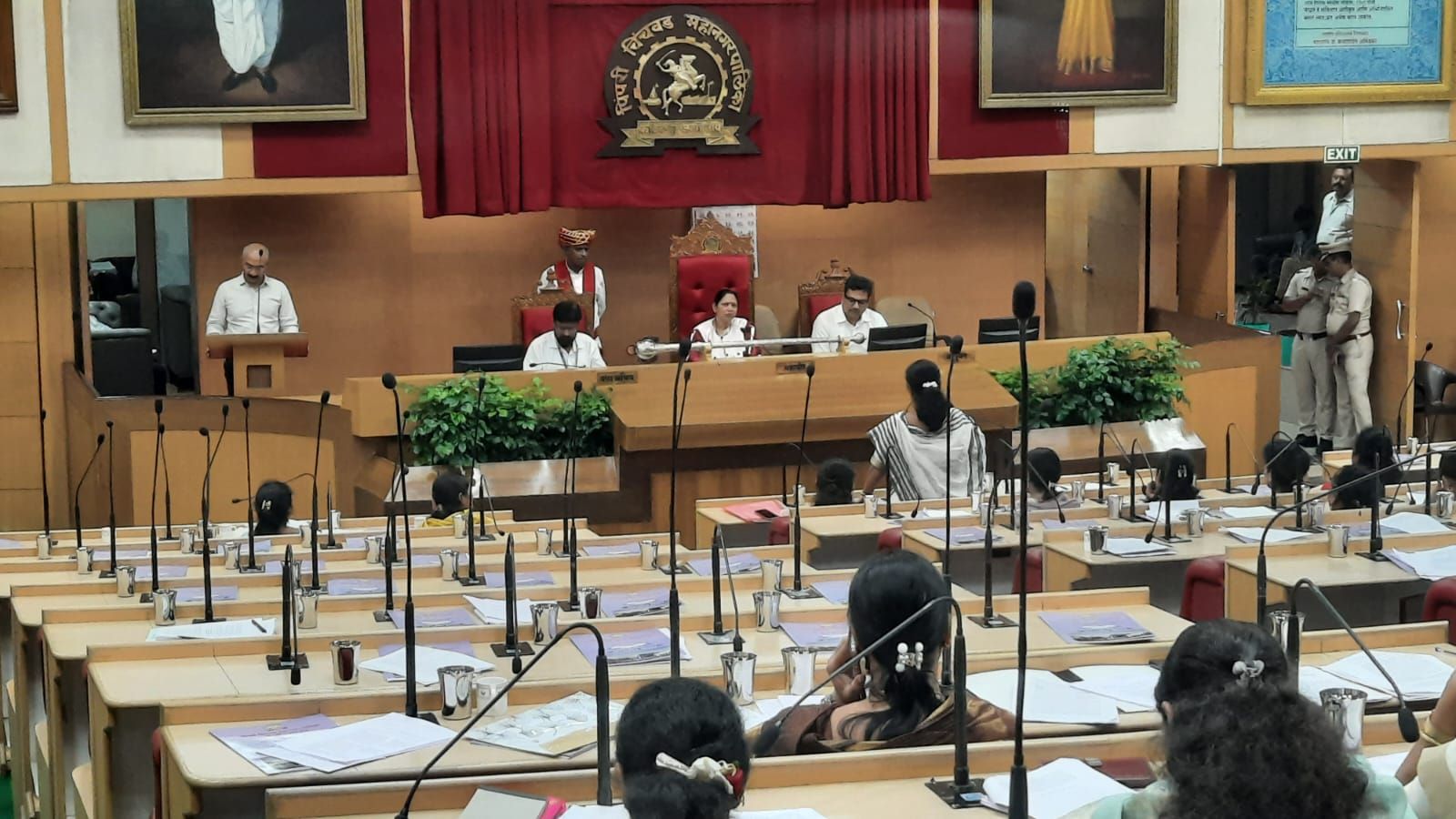 वायसीएमचा प्राध्यापक डॉ. बालाजी धायगुडे सेवेतून कमी...